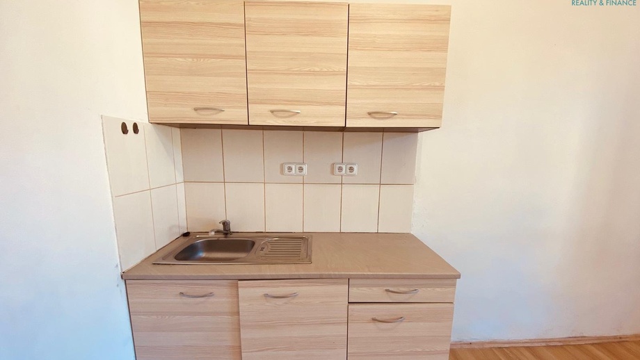 Pronájem byty 1+kk, 20 m² - Mnich