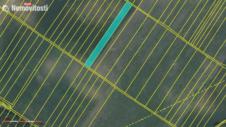 Prodej pole 2 380 m², Hrušky