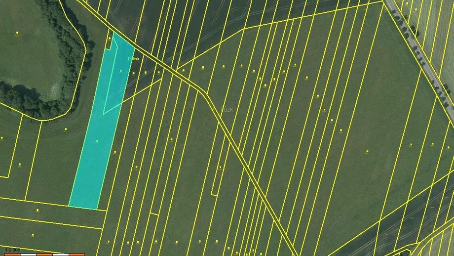 Prodej pole 2 406 m², Ostrov u Macochy