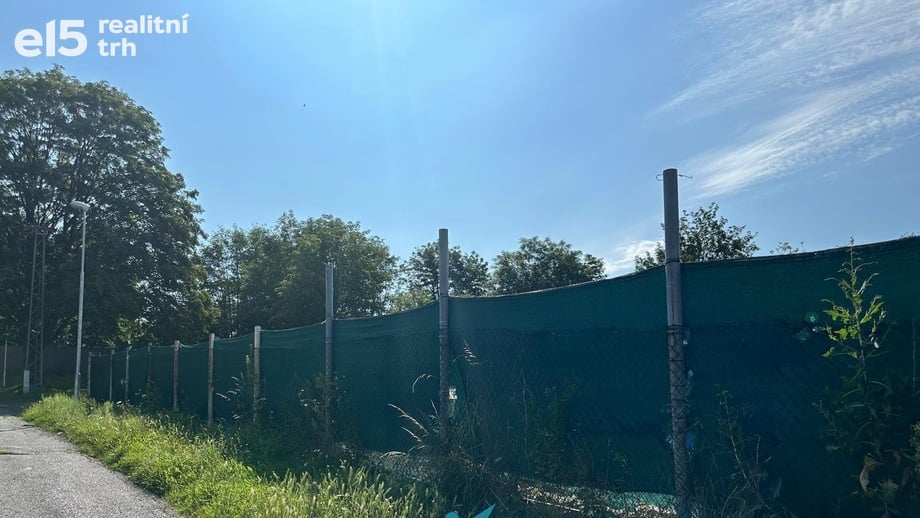Prodej stavebního pozemku 677 m², Dubí - Pozorka