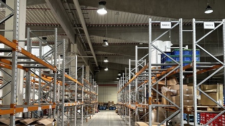 Pronájem skladu 5 000 m², Velemyšleves