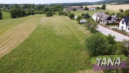 Prodej stavebního pozemku 984 m², Tetín