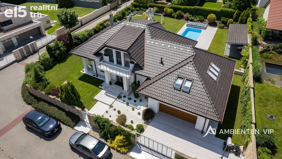 Prodej rodinného domu 360 m², Moravany