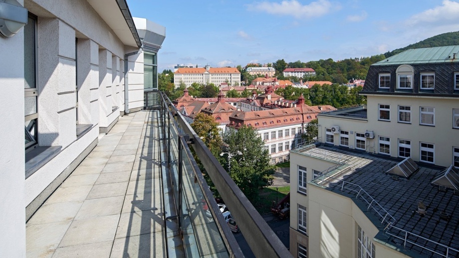 Pronájem byty 6 a více pokojů, 561 m² - Karlovy Vary