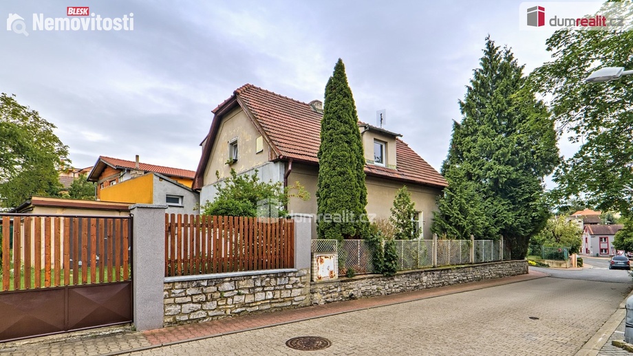 Prodej rodinného domu 320 m², Praha-Lochkov