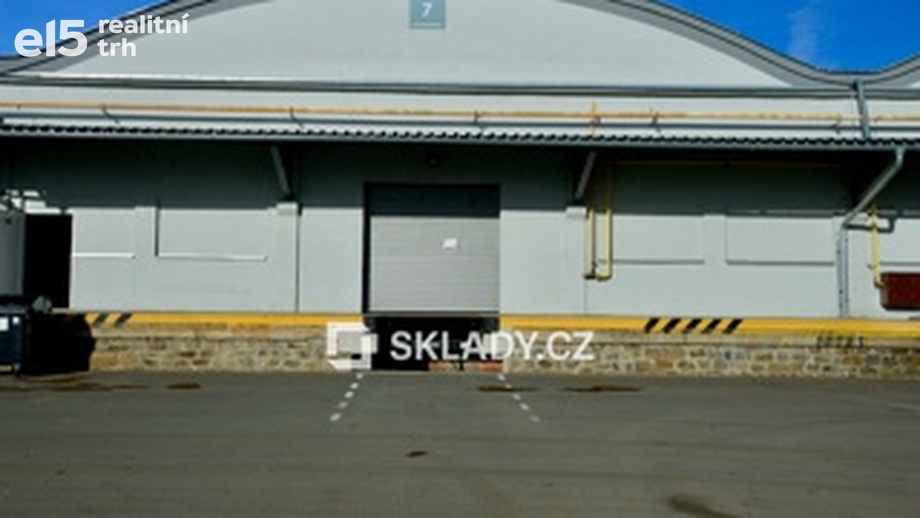 Pronájem skladu 1 150 m², Rousínov