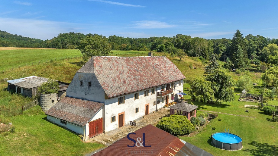 Prodej rodinné domy, 350 m² - Velenice