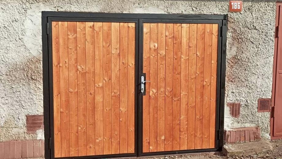 Prodej garáže, 20 m² - Planá