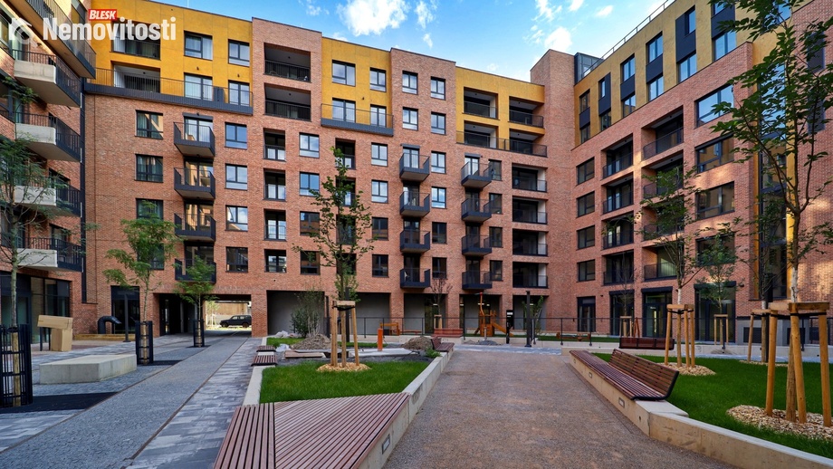 Prodej bytu 3+kk 90 m², Praha - Smíchov