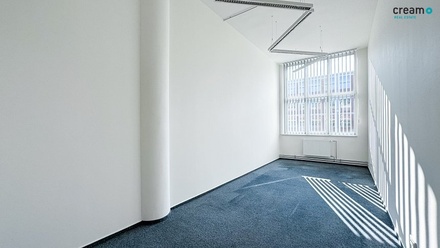 Pronájem kanceláře 95 m², Zlín