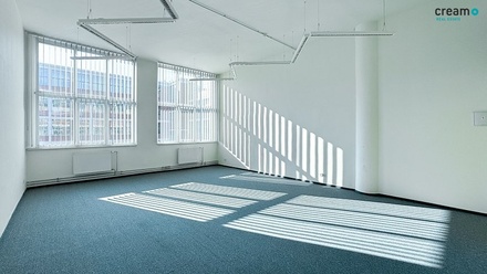 Pronájem kanceláře 95 m², Zlín