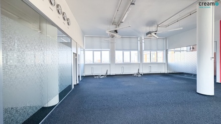 Pronájem kanceláře 175 m², Zlín