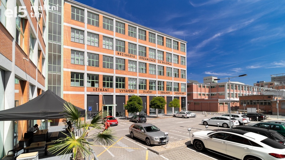 Pronájem kanceláře 175 m², Zlín