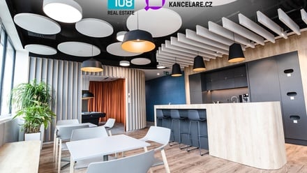Pronájem kanceláře 793 m², Praha 4