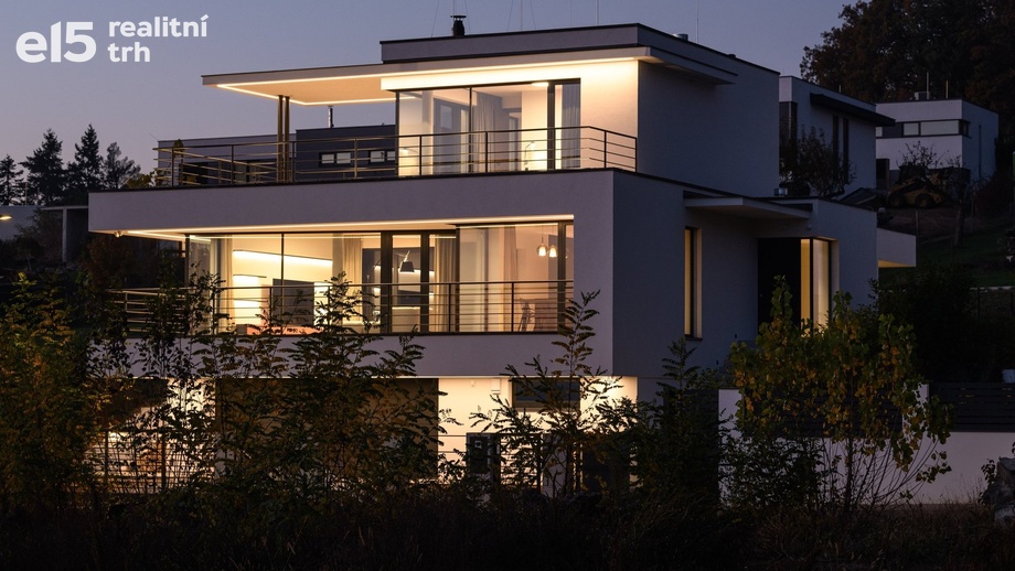 Prodej vila, 239 m² - Jinačovice