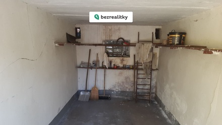 Prodej garáže 14 m², Praha - Michle