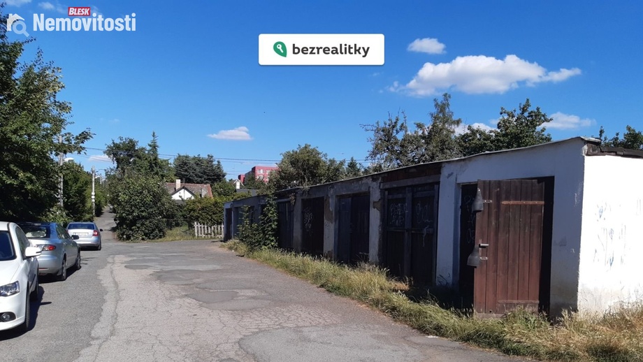 Prodej garáže 14 m², Praha - Michle