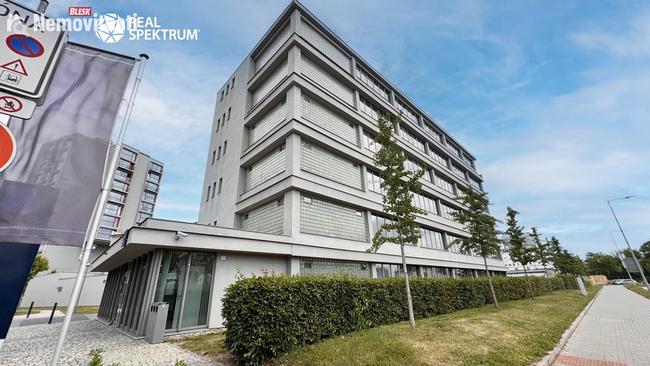 Pronájem kanceláře 397 m², Brno - Komárov