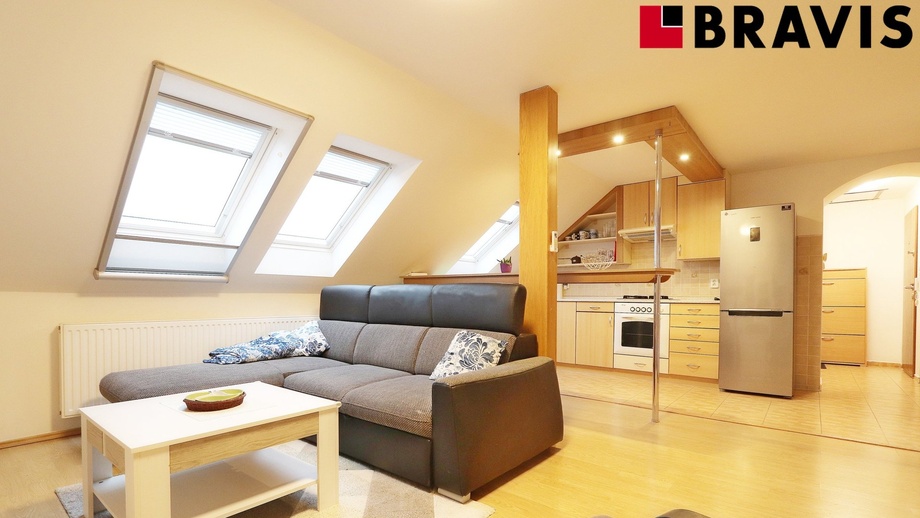 Pronájem byty 3+kk, 69 m² - Vranovice