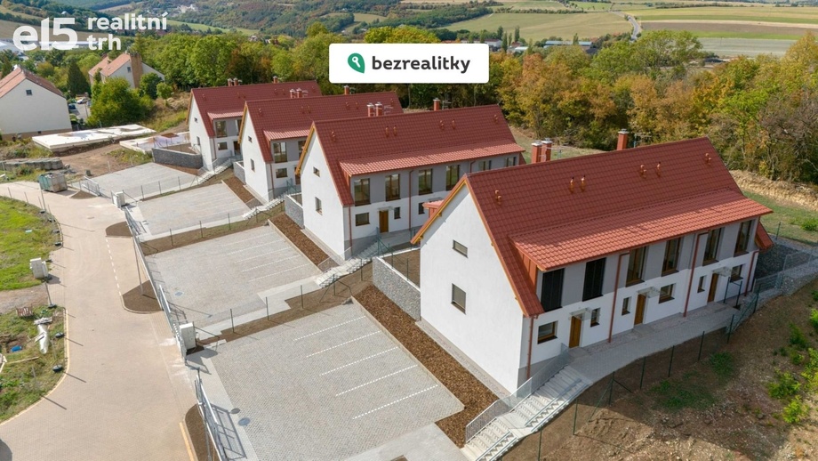 Prodej bytu 4+kk 106 m², Mořina