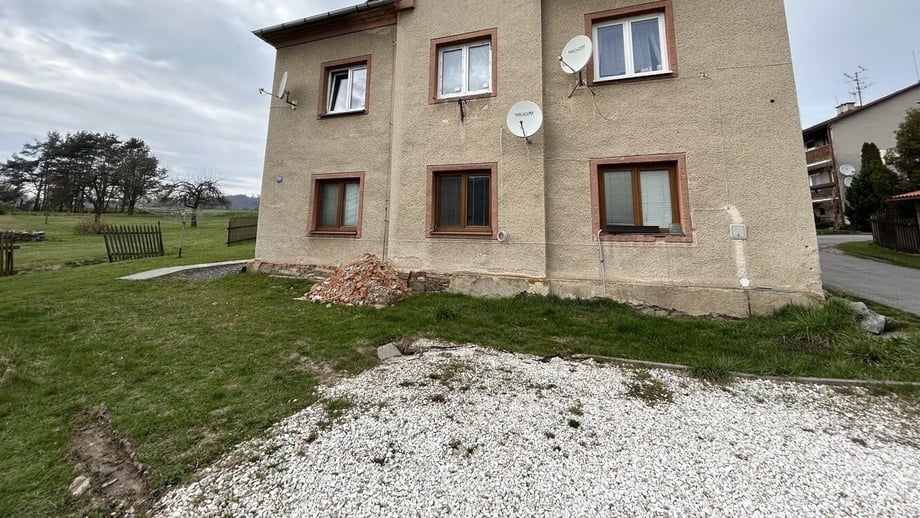 Prodej bytu 2+1 56 m², Hrabišín