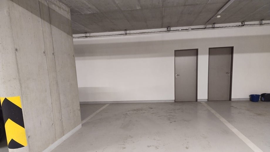 Pronájem garážové stání, 27 m² - Olomouc