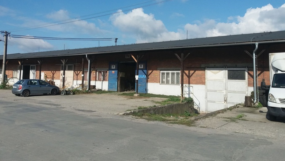 Pronájem skladu 367 m², Zlín