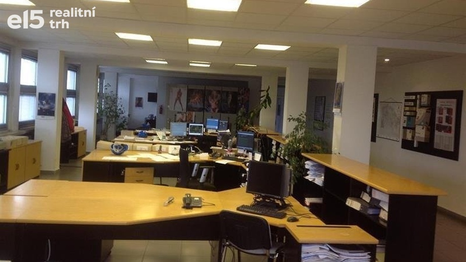 Pronájem kanceláře 204 m², Velká Bystřice