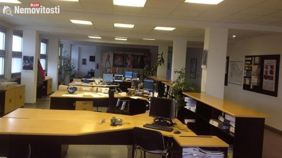 Pronájem kanceláře 204 m², Velká Bystřice