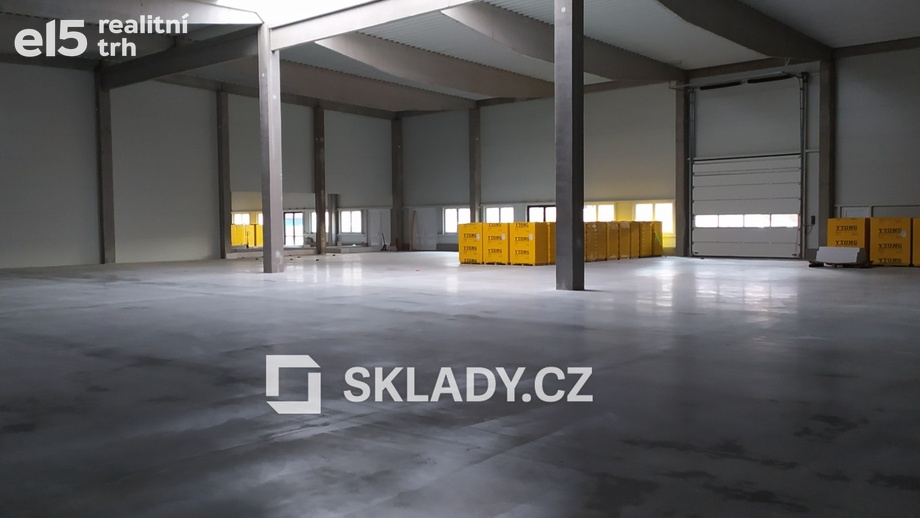 Pronájem skladu 1 300 m², Tábor