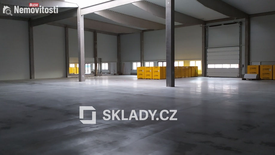Pronájem skladu 1 300 m², Tábor