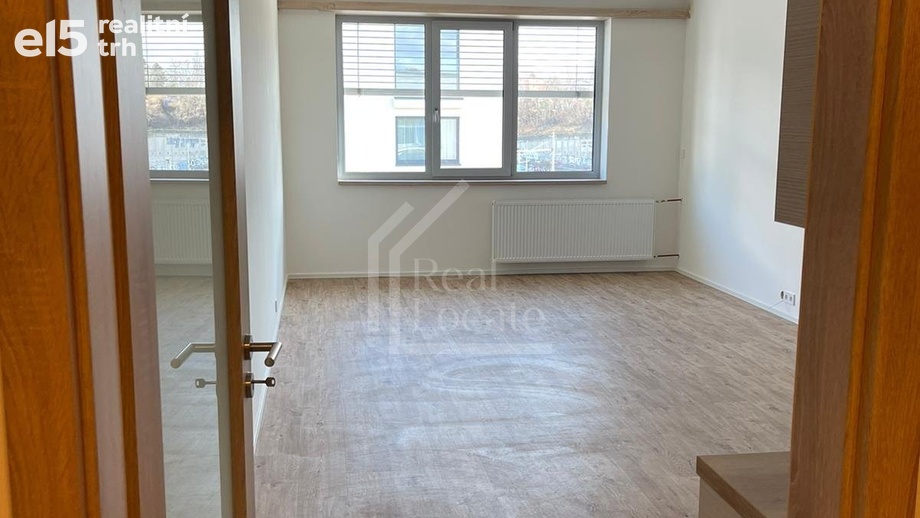 Pronájem byty 1+kk, 37 m² - Praha 10