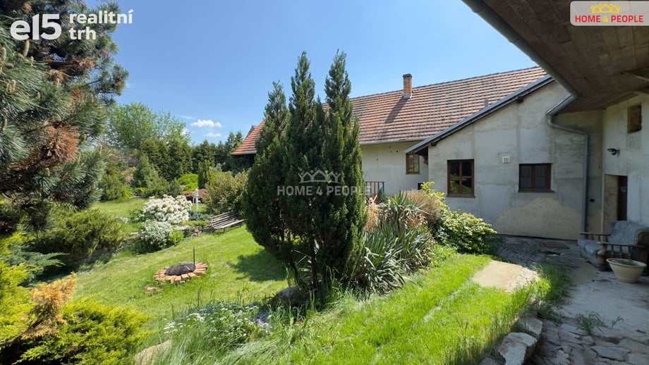 Prodej rodinného domu 220 m², Číčenice