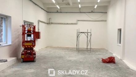 Pronájem skladu 860 m², Liberec