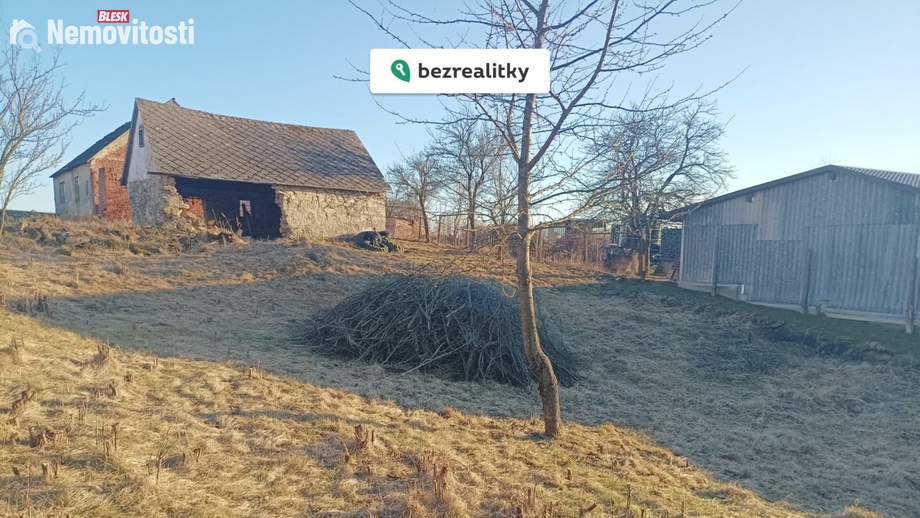 Prodej stavebního pozemku 800 m², Počátky - Horní Vilímeč