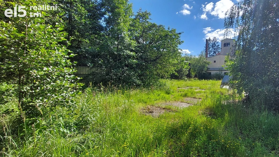 Prodej komerčního pozemku 15 695 m², Krahulčí