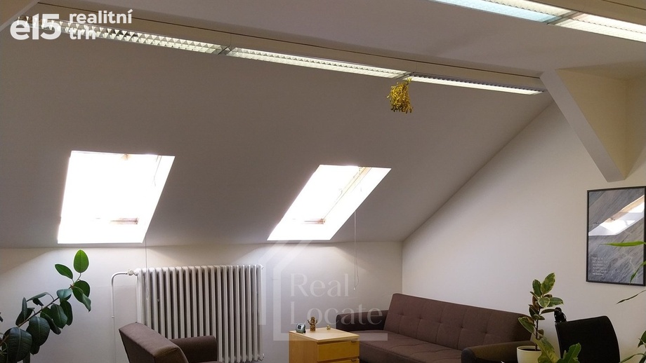 Pronájem kanceláře, 29 m² - Praha - Vinohrady