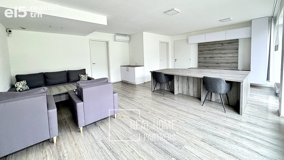 Pronájem kanceláře, 76 m² - Brno - Pisárky