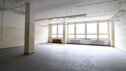 Pronájem kanceláře 2 400 m², Blansko