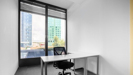 Pronájem kanceláře 50 m², Praha - Holešovice