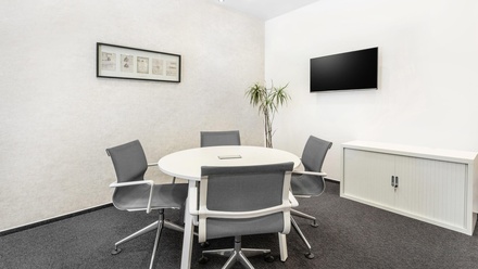 Pronájem kanceláře 10 m², Praha - Nusle