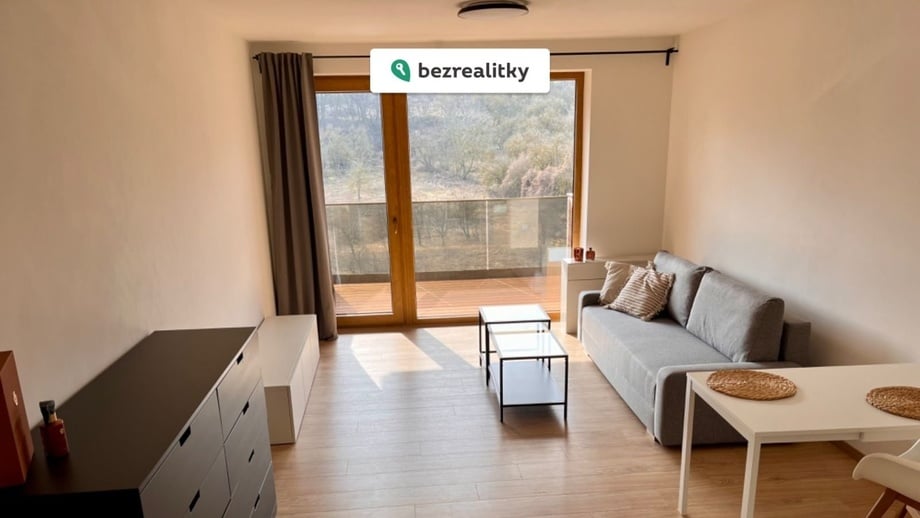 Prodej byty 1+kk, 35 m² - Slaný