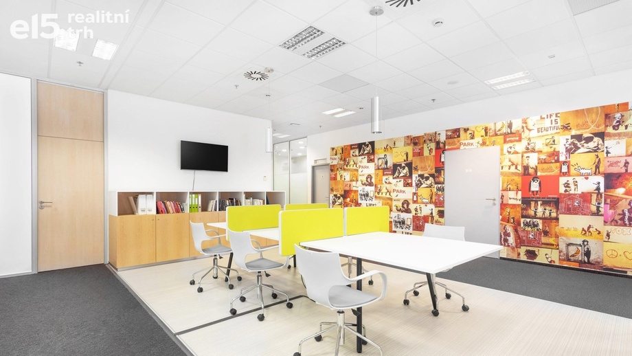 Pronájem kanceláře, 30 m² - Praha - Nusle