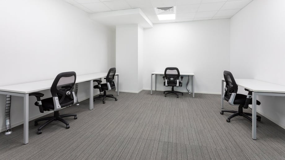 Pronájem kanceláře, 60 m² - Praha - Karlín