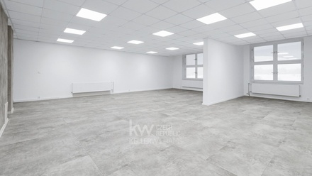 Pronájem obchodního prostoru 1 073 m², Tábor