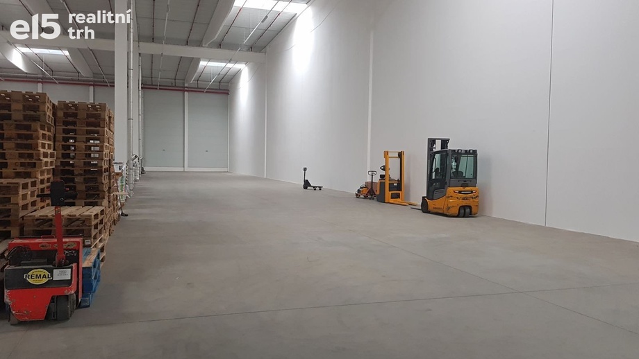 Pronájem sklady, 1 150 m² - Hněvotín