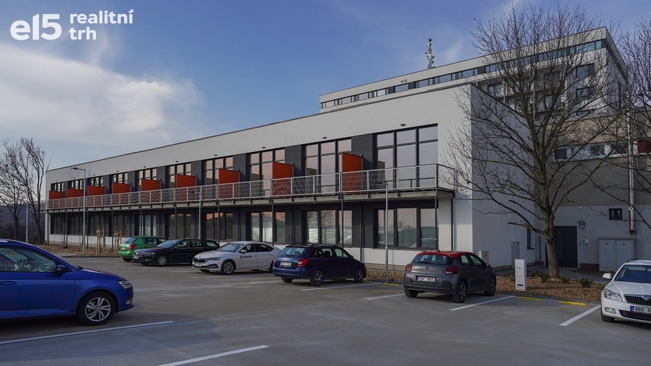 Pronájem garážové stání, 20 m² - Rosice