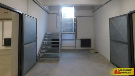 Pronájem skladu 166 m², Znojmo