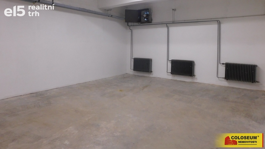 Pronájem skladu 166 m², Znojmo