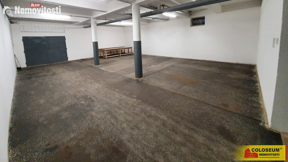 Pronájem skladu 166 m², Znojmo